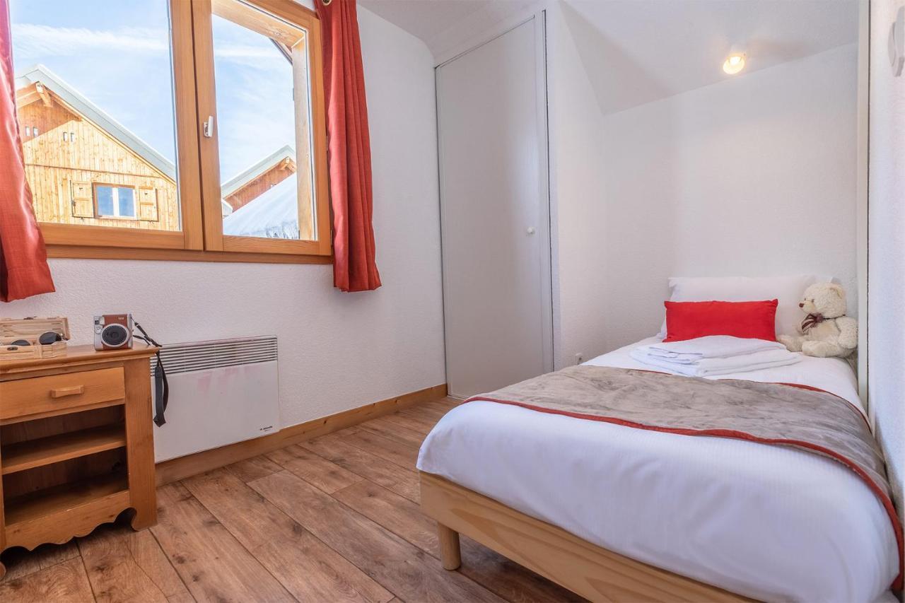 Madame Vacances Les Chalets Du Berger Premium*** La Feclaz Exterior photo