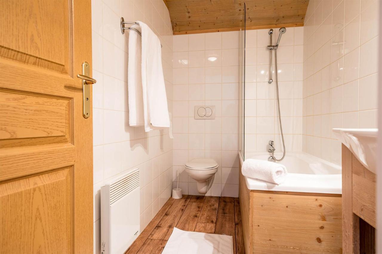 Madame Vacances Les Chalets Du Berger Premium*** La Feclaz Exterior photo